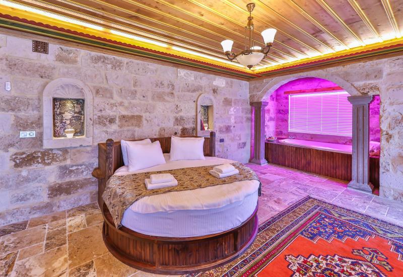 NOBLE OTEL